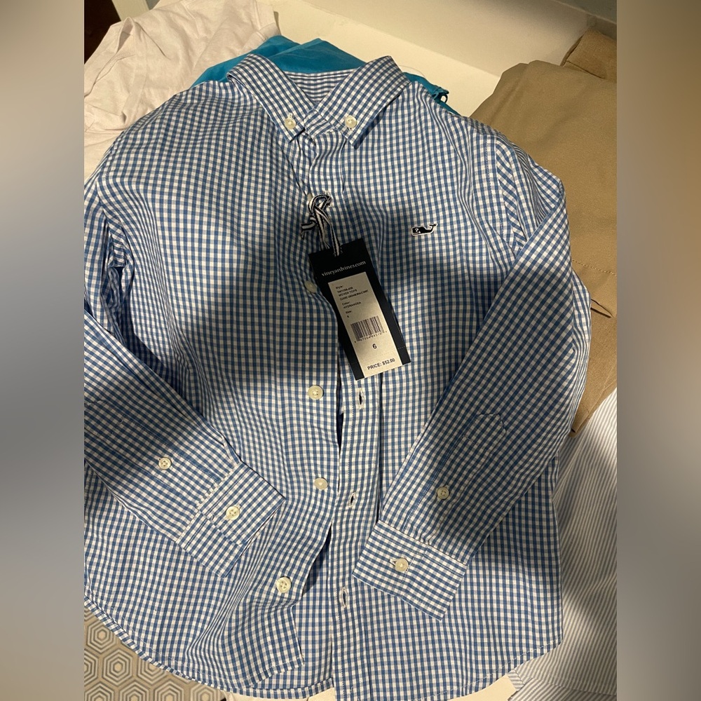 New with tags boy vineyard vines button up shirt